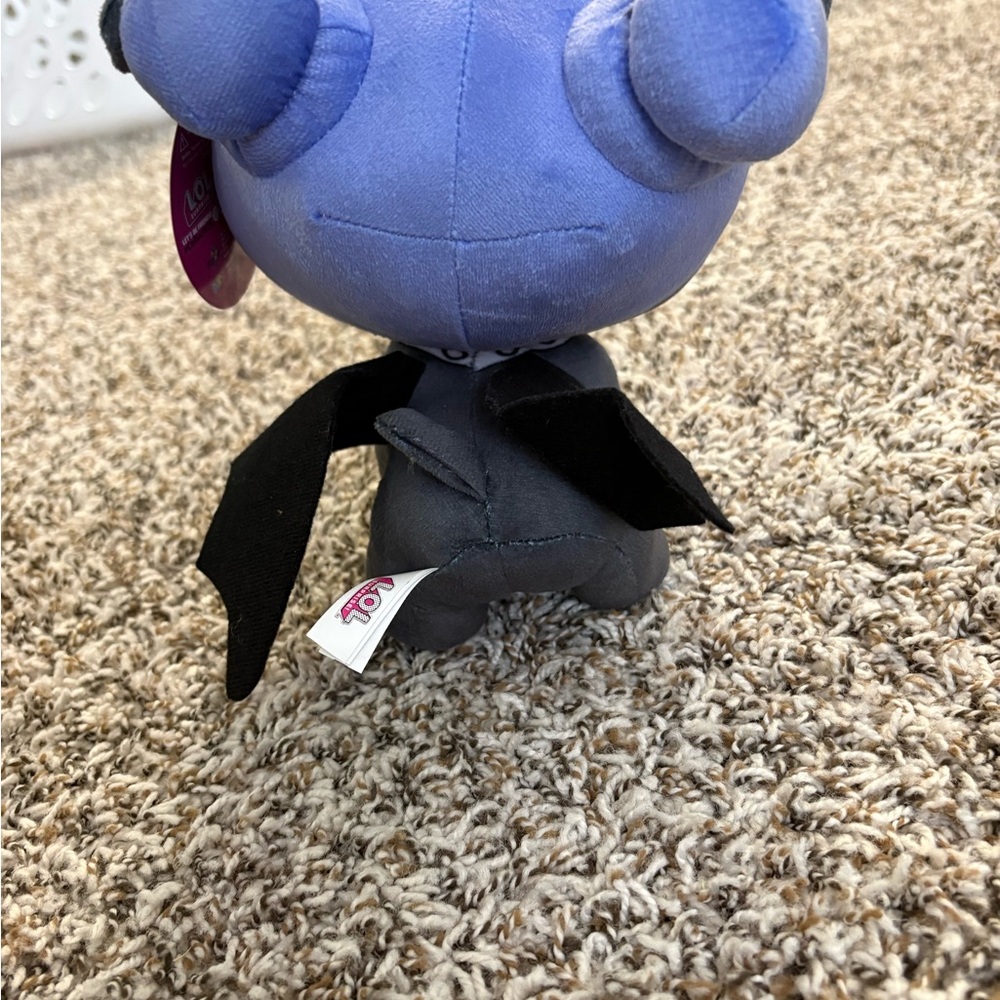 Brand new with tags ..L.O.L. Surprise! Gray and Black Bat 🦇 Cat Plush Toy - Picture 5 of 7